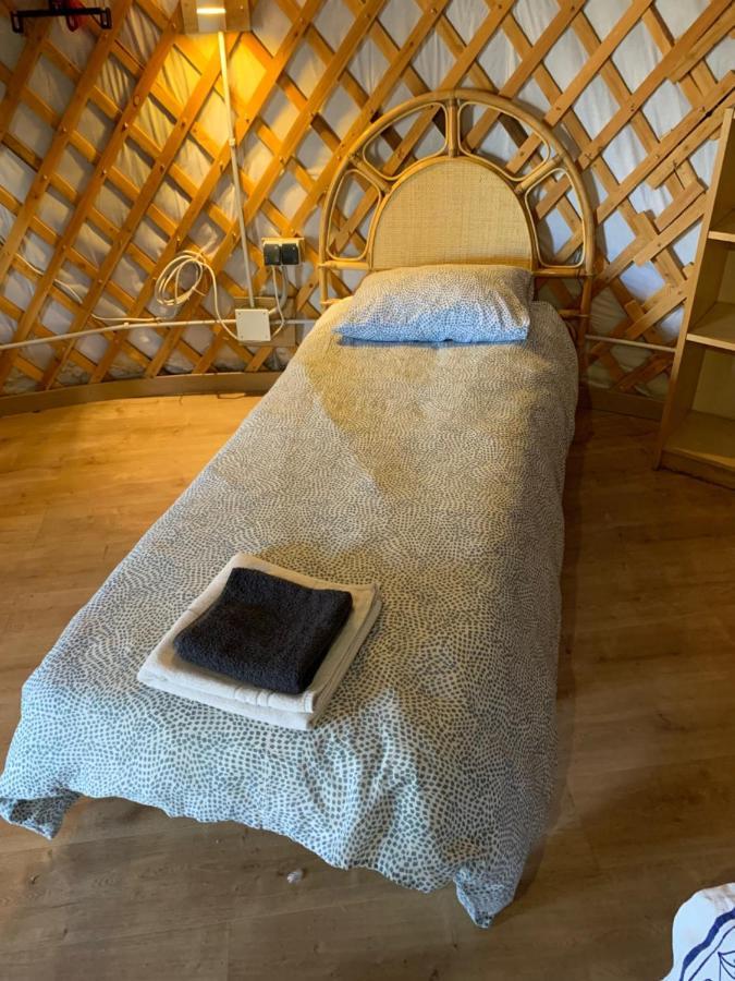 La Yurta De Gaia Villa San Lorenzo de El Escorial Bagian luar foto