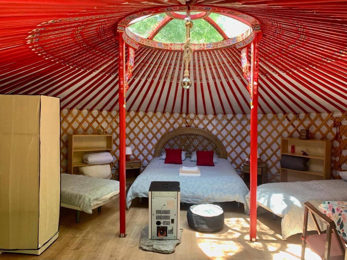 La Yurta De Gaia Villa San Lorenzo de El Escorial Bagian luar foto