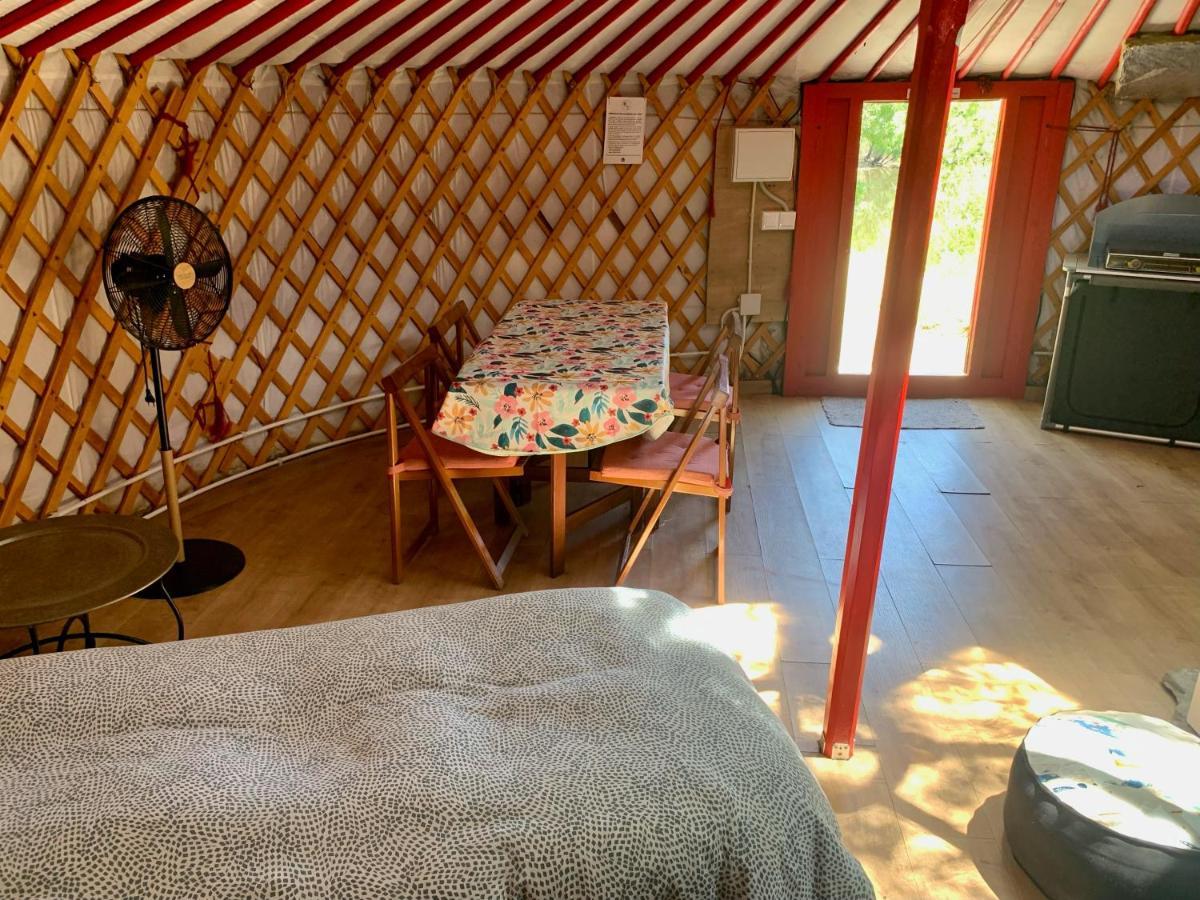 La Yurta De Gaia Villa San Lorenzo de El Escorial Bagian luar foto