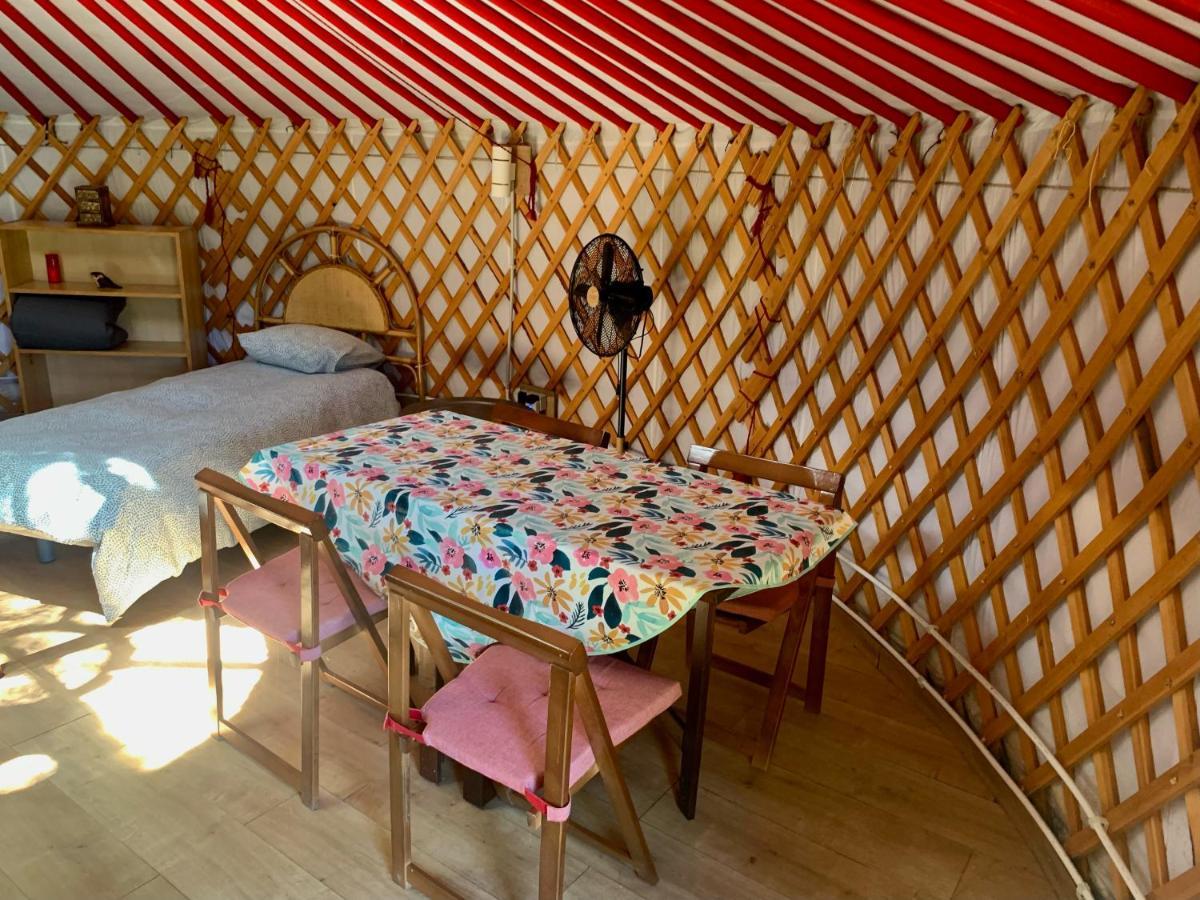 La Yurta De Gaia Villa San Lorenzo de El Escorial Bagian luar foto
